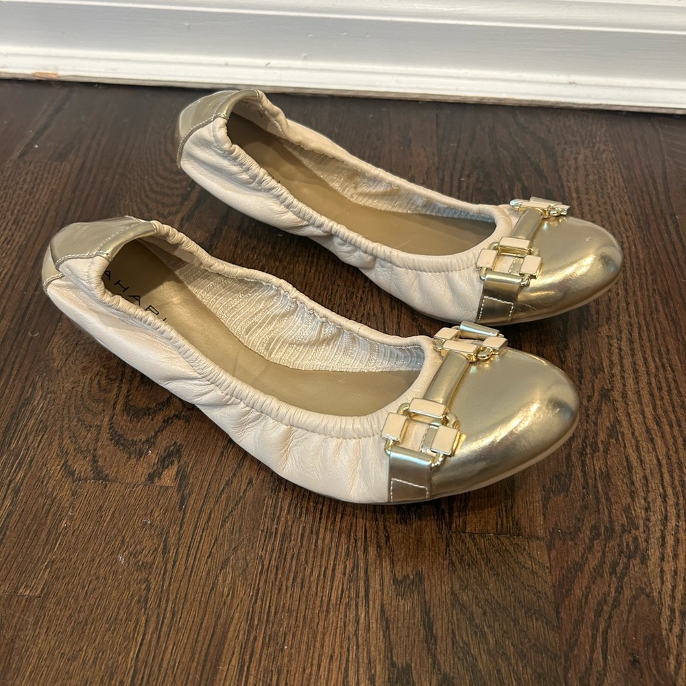 EUC! Tahari Cream Flats with Gold Buckle.  Super cute!
